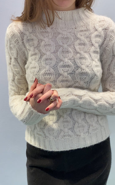 White Knit Pull
