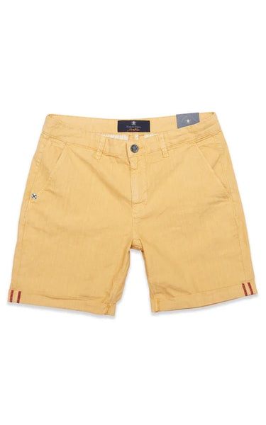 Sandfärgade shorts