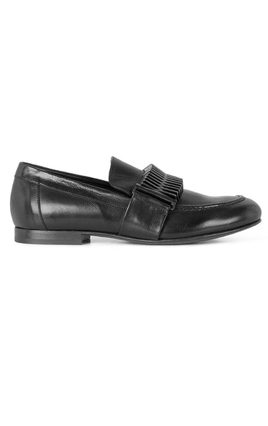 Loafer med spänne