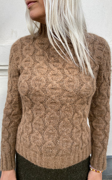 Brown Knit Pull