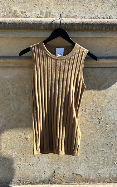 Brown top