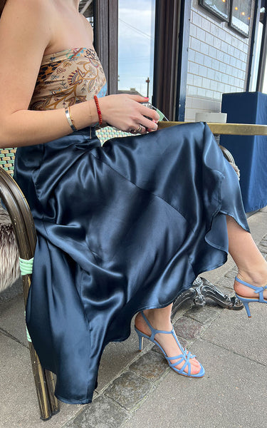 BLUE SILK SKIRT