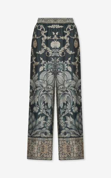 Arabesque Trous