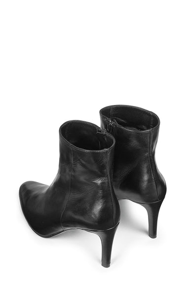 Stiletto boot