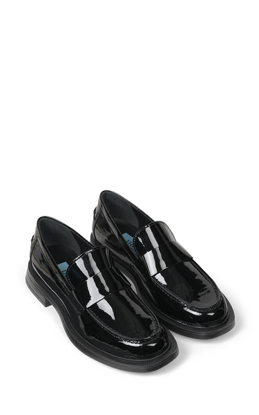 Shiny loafer