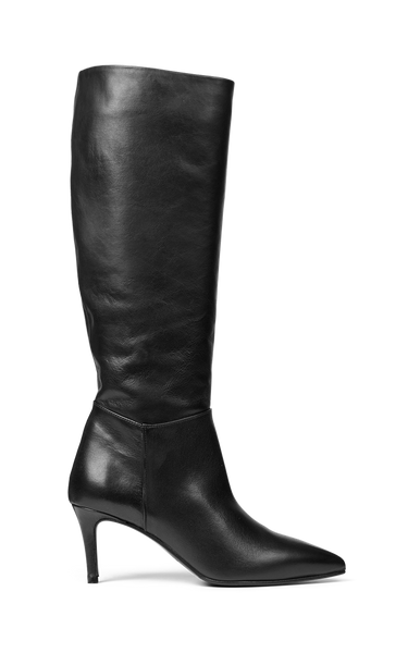 Poinedtoe black
